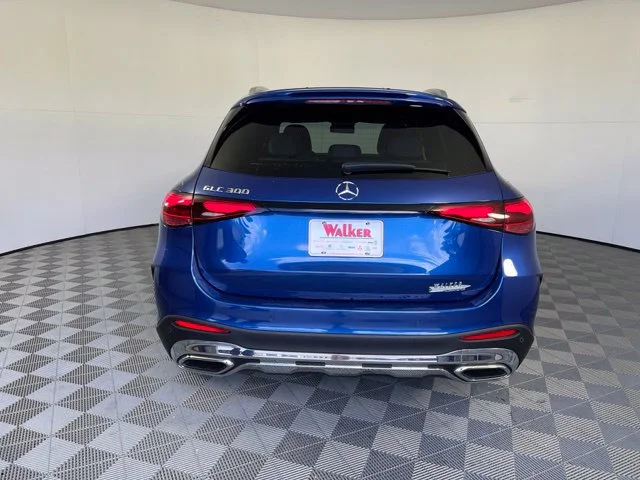 Used 2023 Blue Mercedes-Benz GLC 300 image 6