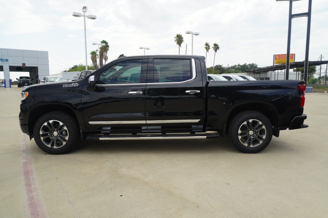 2026 Chevrolet Silverado 1500 High Country - Photo 14