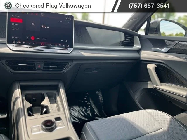 New 2026 Sandstone Volkswagen 2.0T SE R-Line Black image 31
