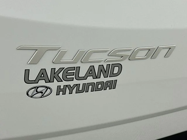 New 2026 Hyundai TUCSON SE