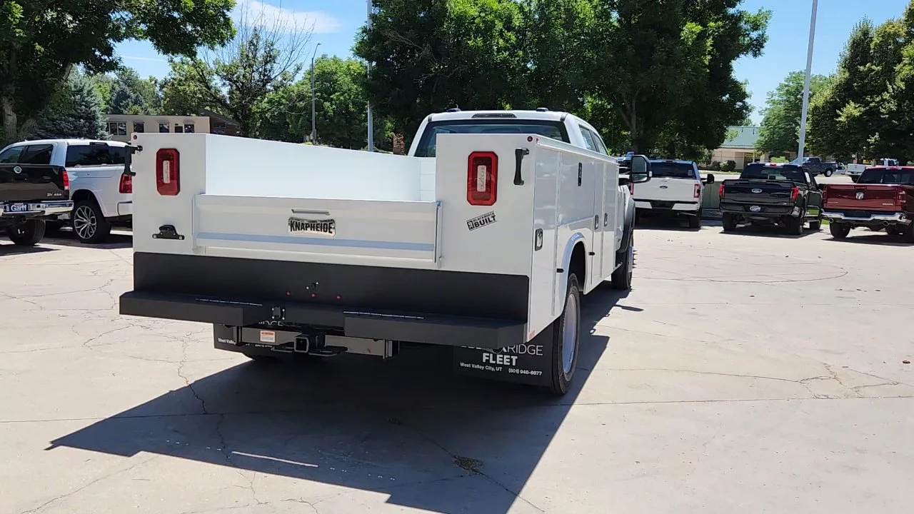2025 Ford F-550 Super Duty Chassis Cab XL - Photo 10