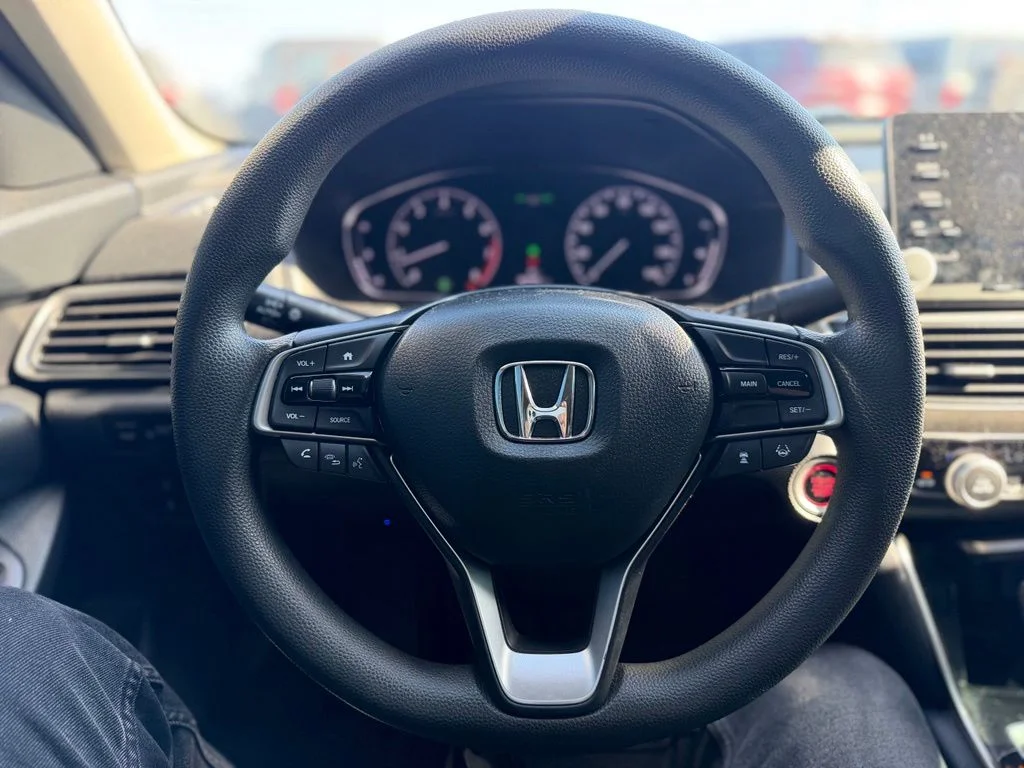 Used 2020 White Honda LX image 6