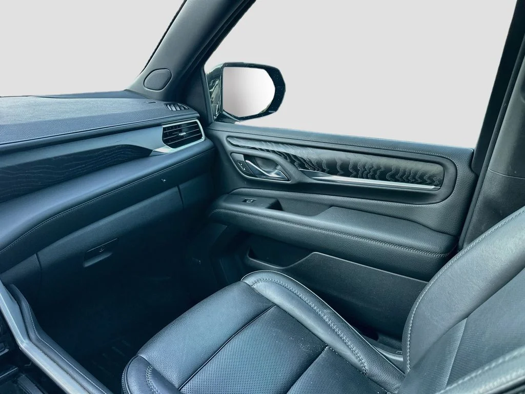 Used 2021 Black GMC Denali image 25