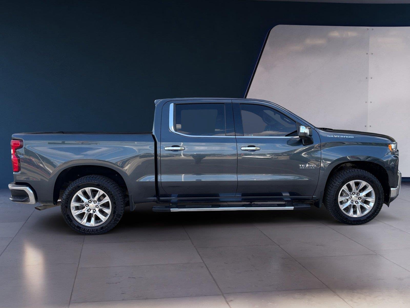 Used 2020 Shadow Gray Metallic Chevrolet LTZ image 6