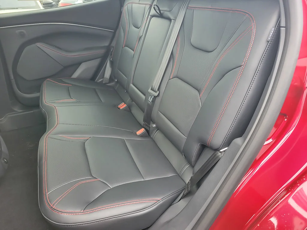 New 2025 Molten Magenta Metallic Tinted Clearcoat Ford Premium image 10