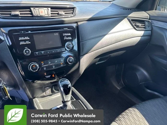 Used 2017 Caspian Blue Nissan  image 21