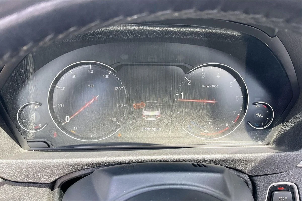 Used 2019 Black BMW xDrive image 13