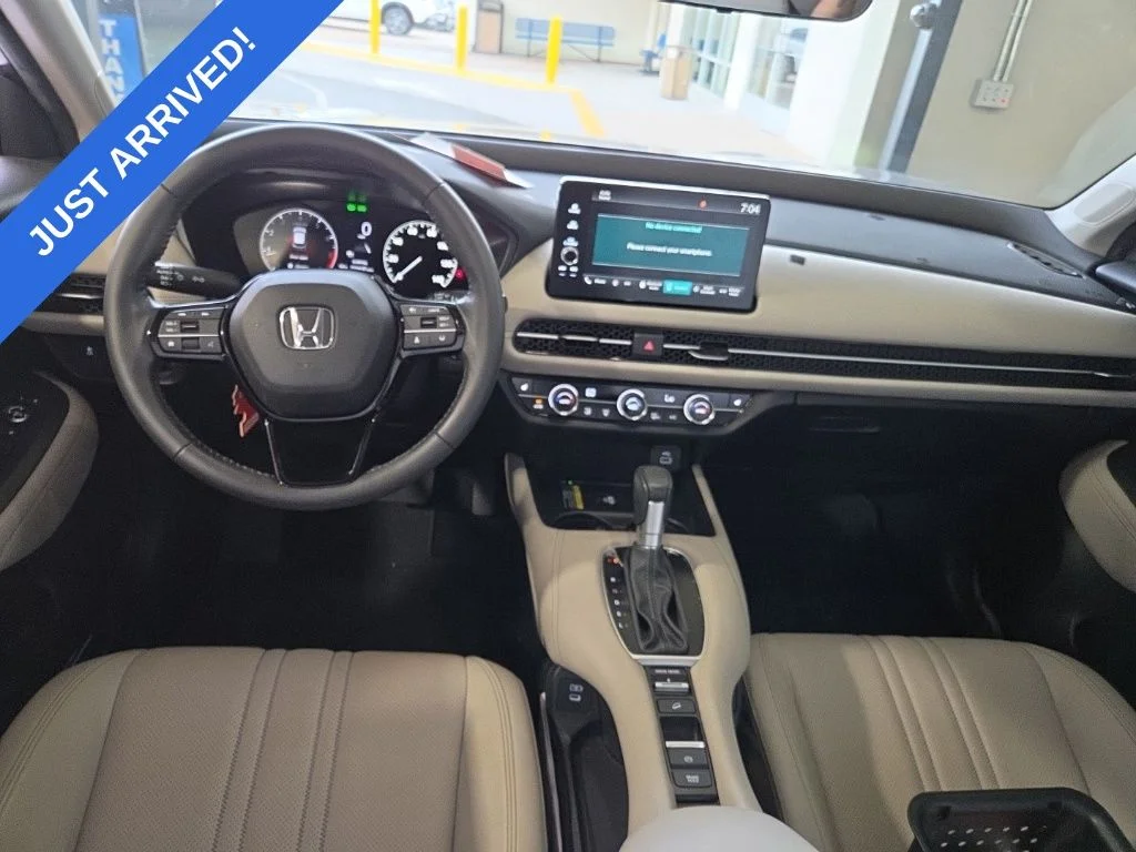 Certified Used 2024 Modern Steel Metallic Honda EX-L image 5