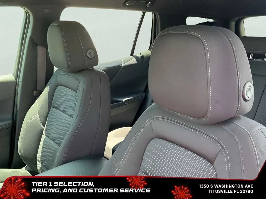 Used 2025 Mosaic Black Metallic Chevrolet LT image 20