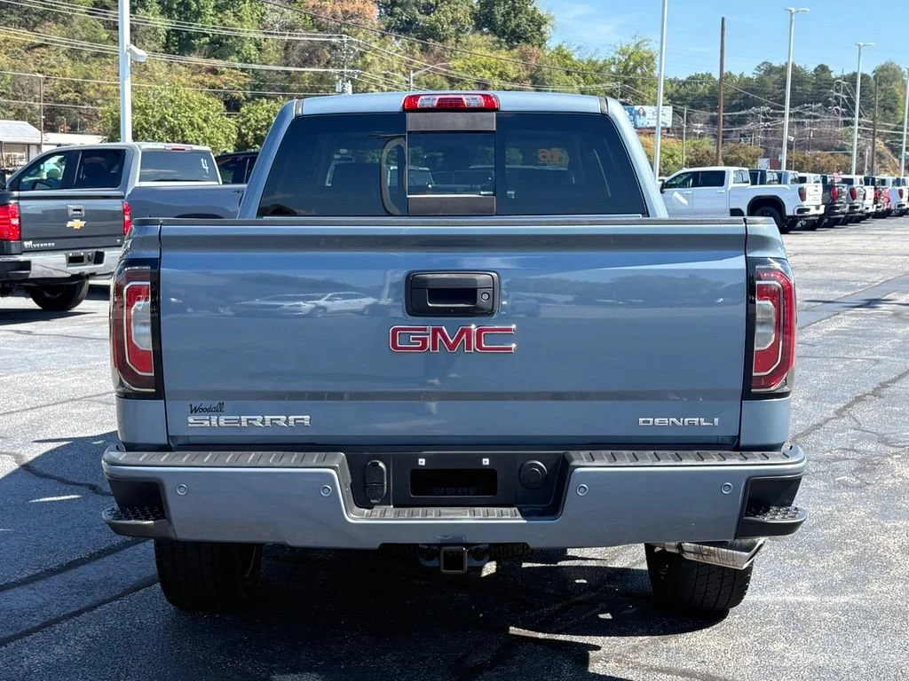 Used 2016 LIGHT STEEL GRAY METALLIC GMC Denali image 6