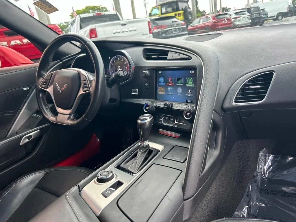 Used 2019 Red Chevrolet Grand Sport image 24