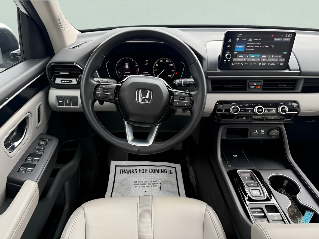 Used 2023 White Honda Touring image 21