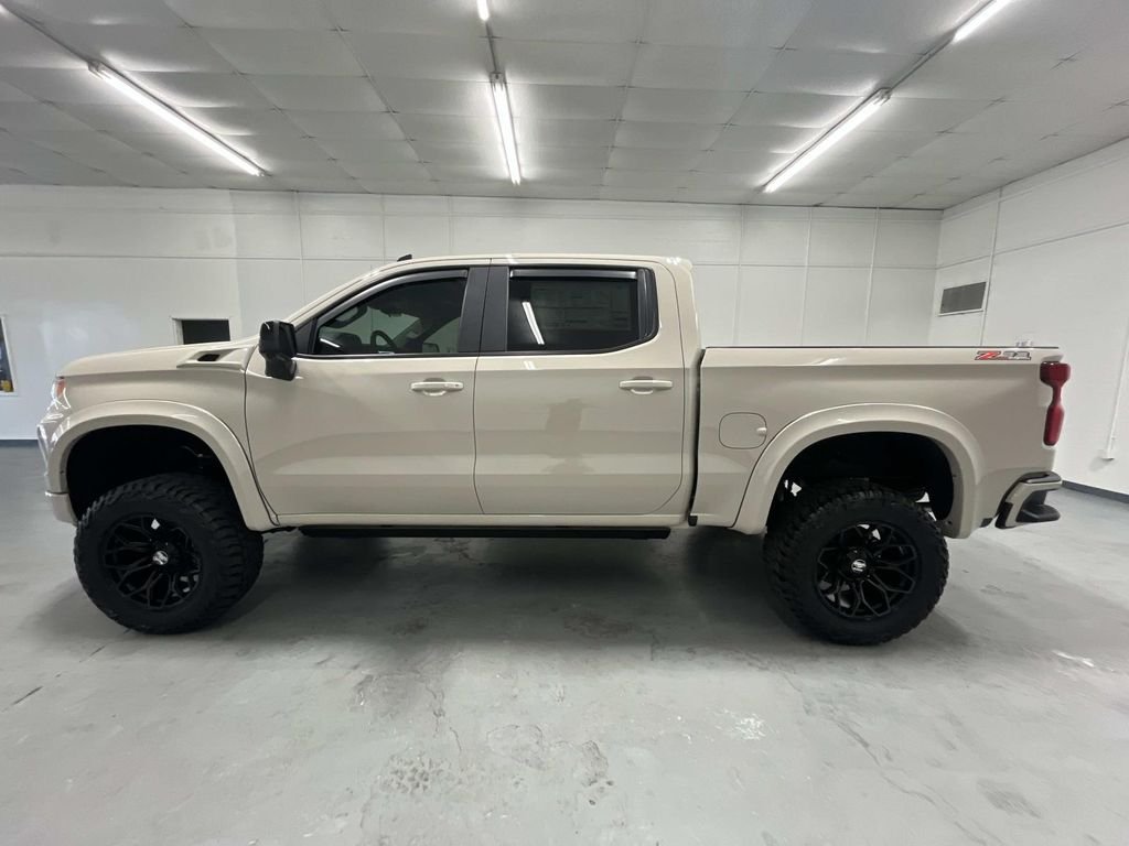 New 2026 White Sands Chevrolet RST image 5