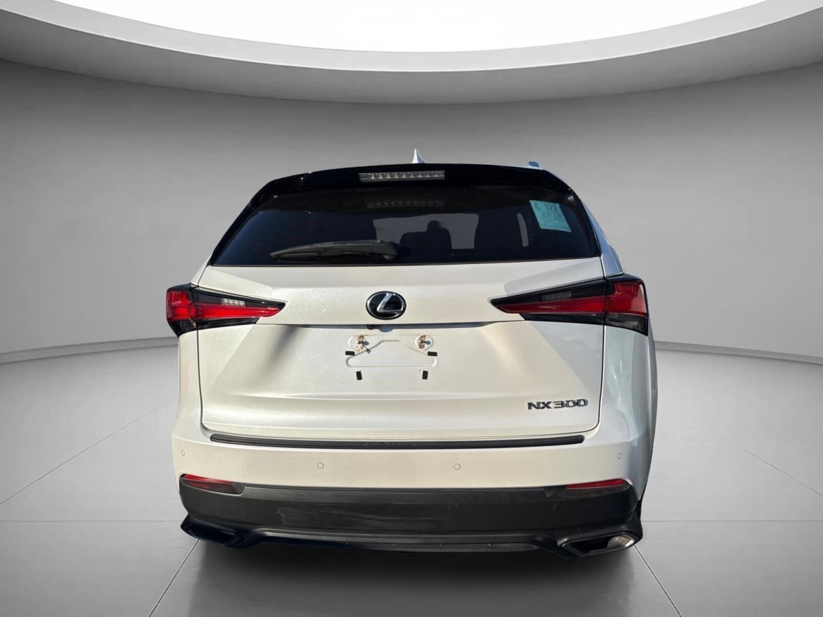 Used 2018 Eminent White Pearl Lexus Base image 14