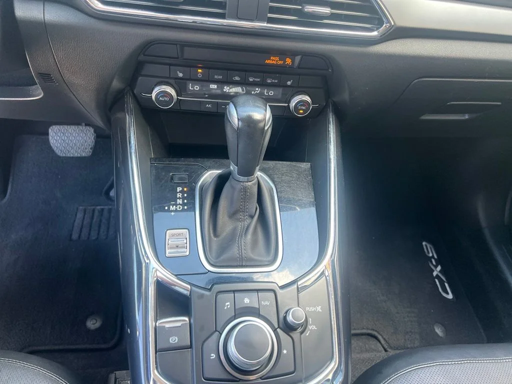 Used 2019 Blue Mazda Touring image 13