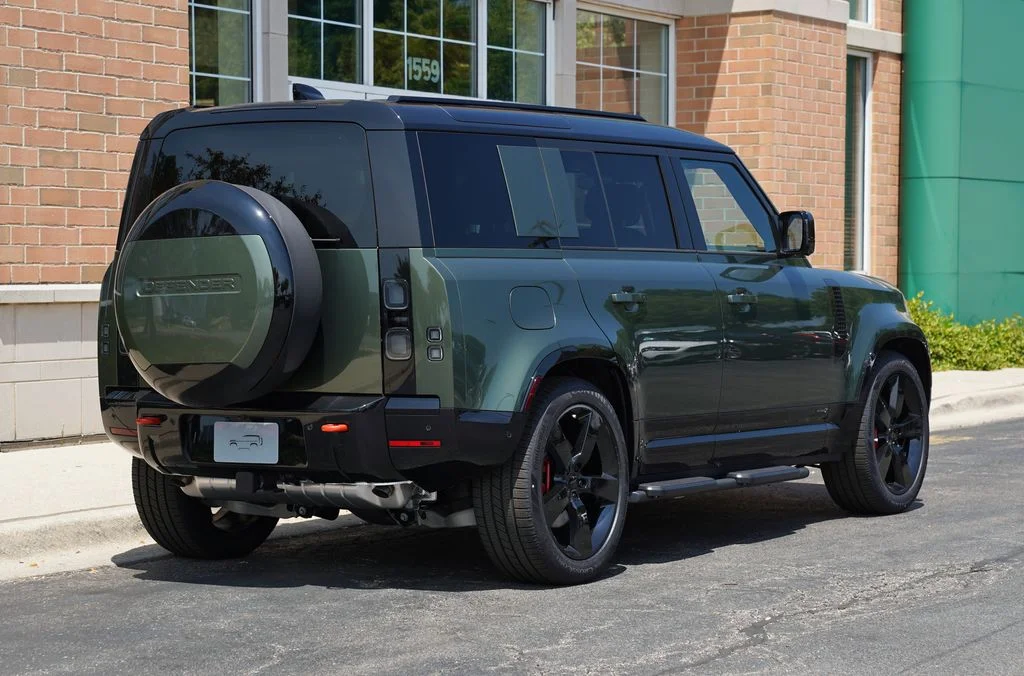 New 2026 Woolstone Green Land Rover X image 6