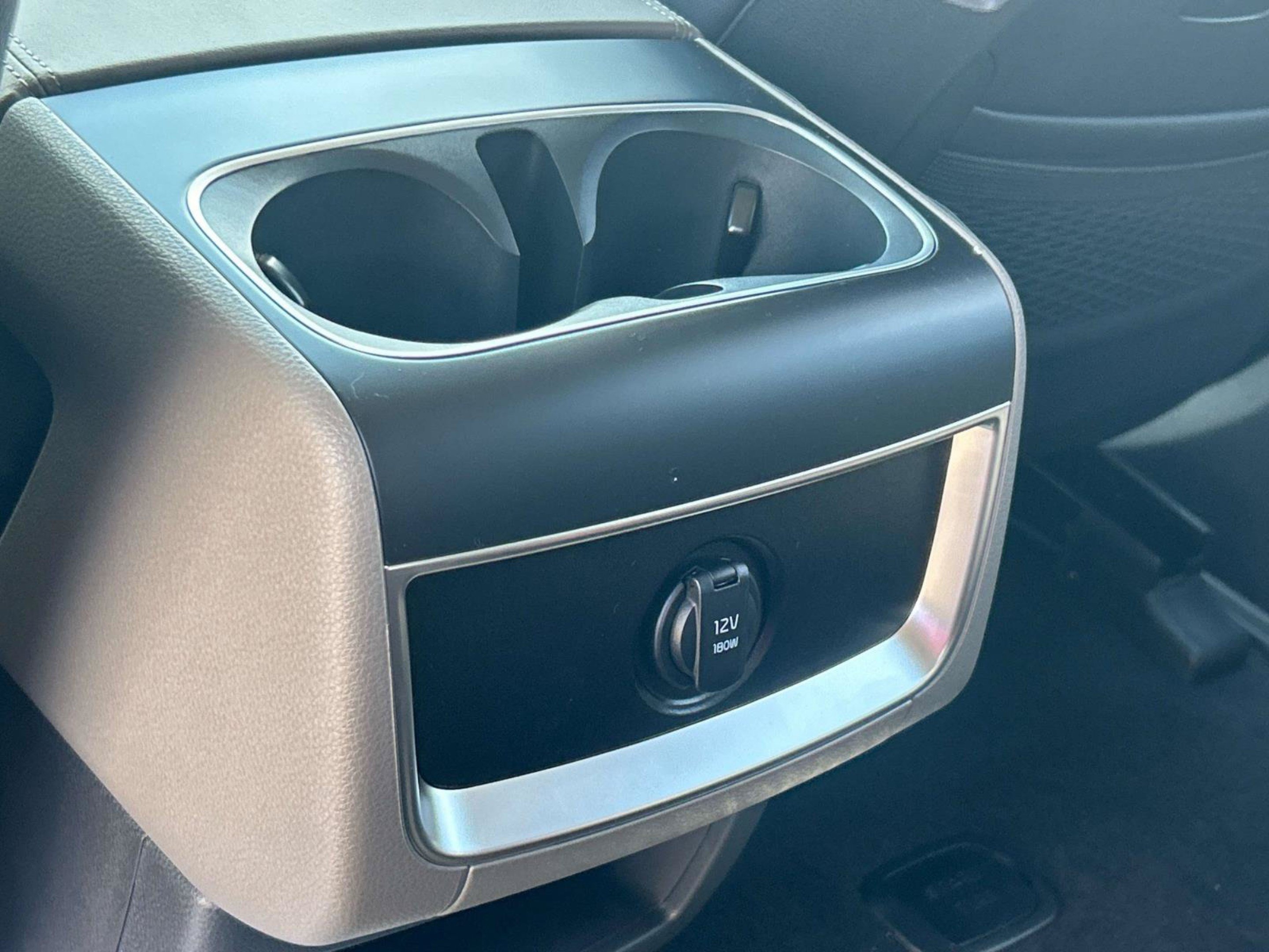 New 2027 Ceramic Silver Kia LX image 14