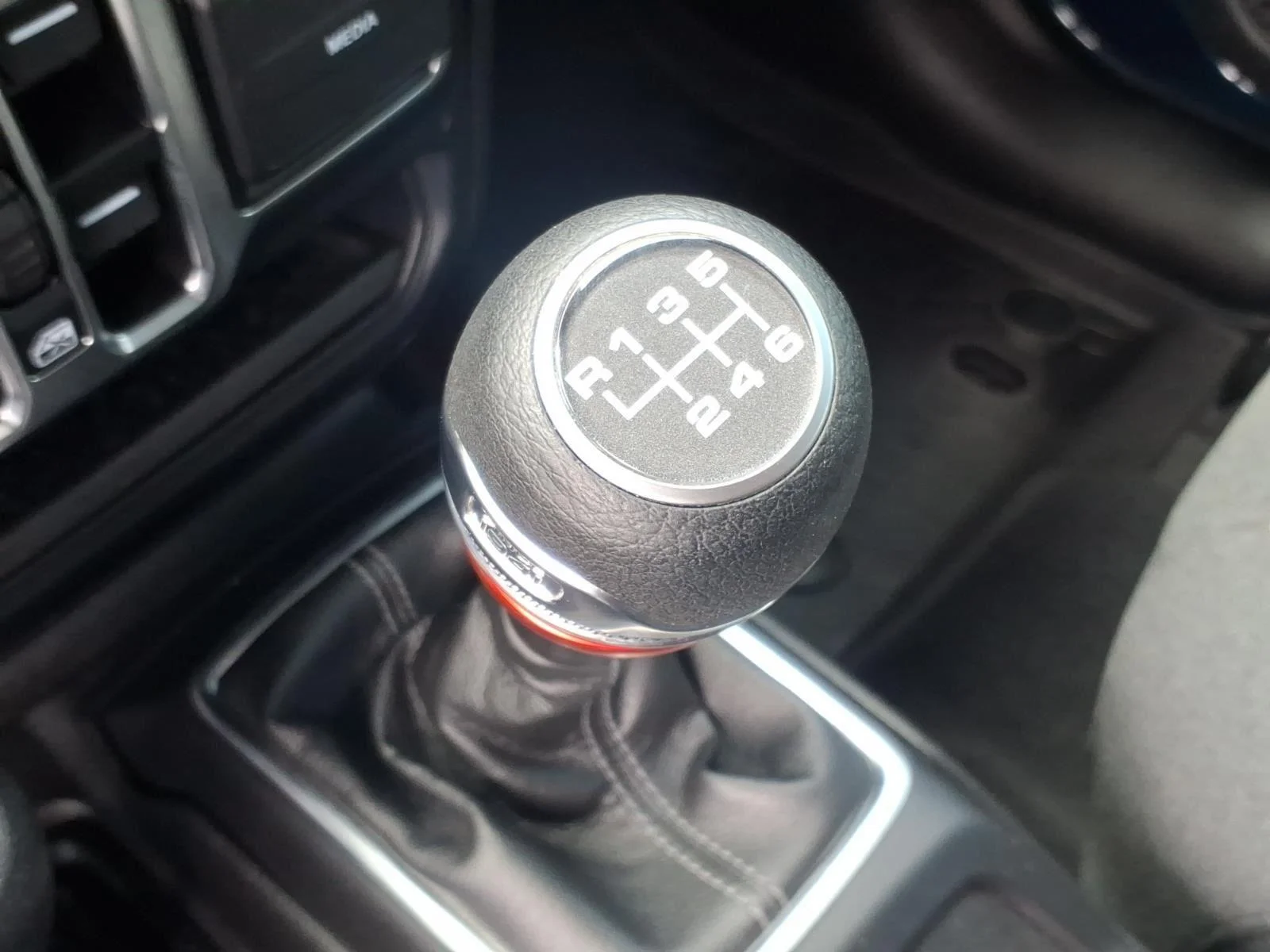 Used 2025 Fathom Blue Pearlcoat Jeep Sport S image 6