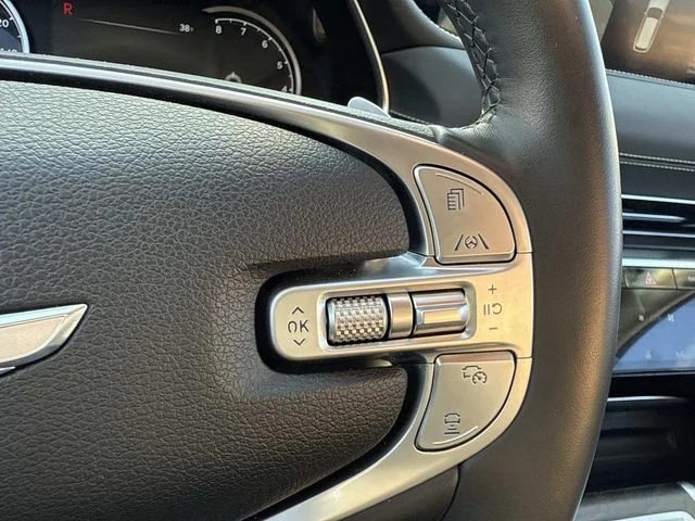 Used 2024 Silver Genesis 2.5T image 30