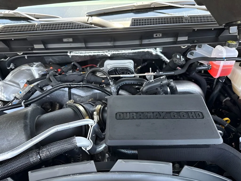 New 2026 Glacier White Tricoat GMC Denali Ultimate image 34