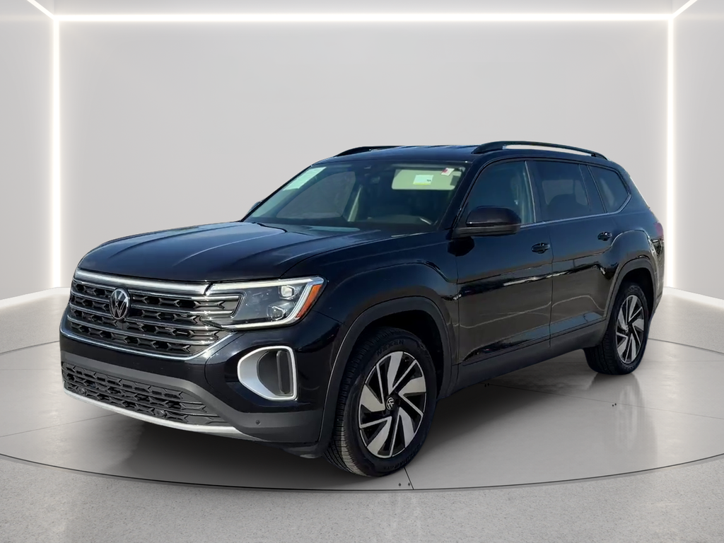 Used 2025  Volkswagen 2.0T SE w/Technology image 1