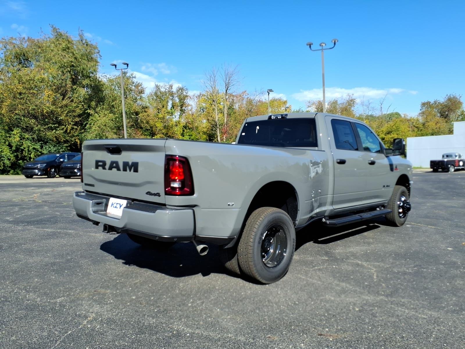 New 2027 Ceramic Gray Clear-Coat Exterior Paint RAM Big Horn image 7