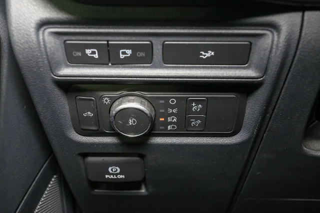Used 2022 Black Ford XLT image 36