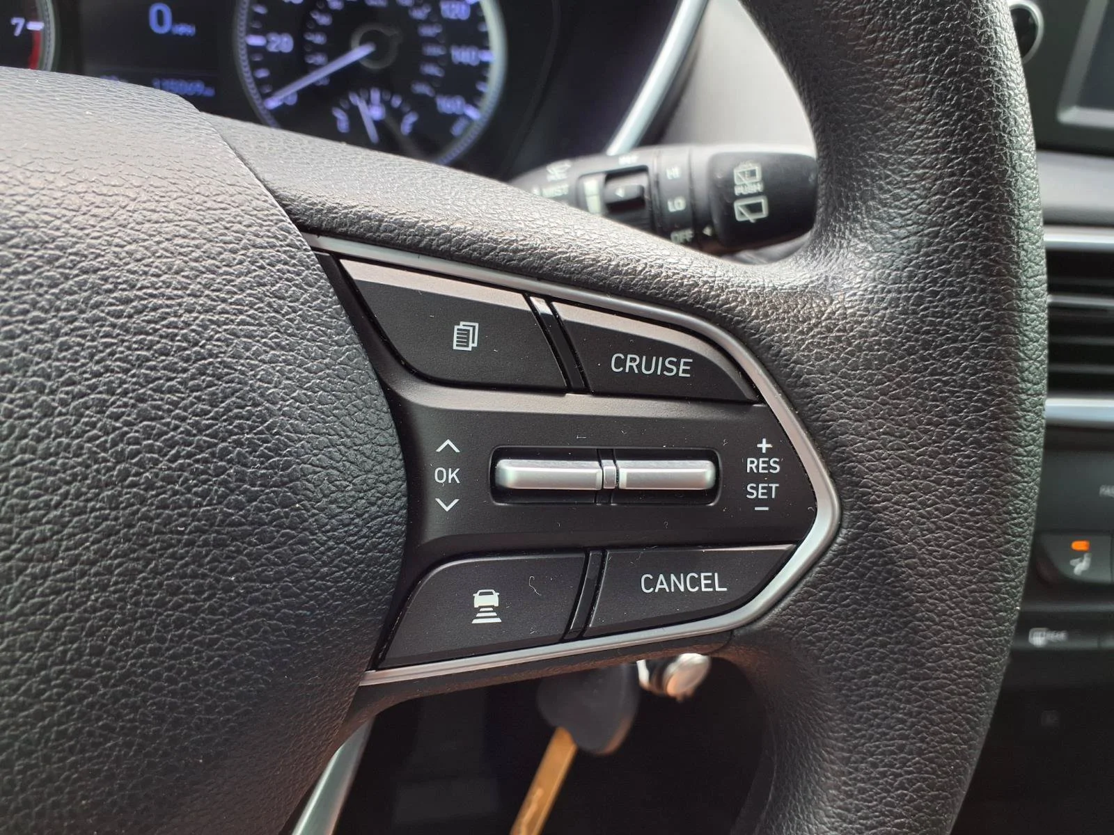 Used 2020 Machine Gray Hyundai SE image 18