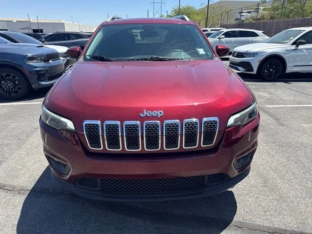 Used 2020 Red Jeep Latitude Plus image 2