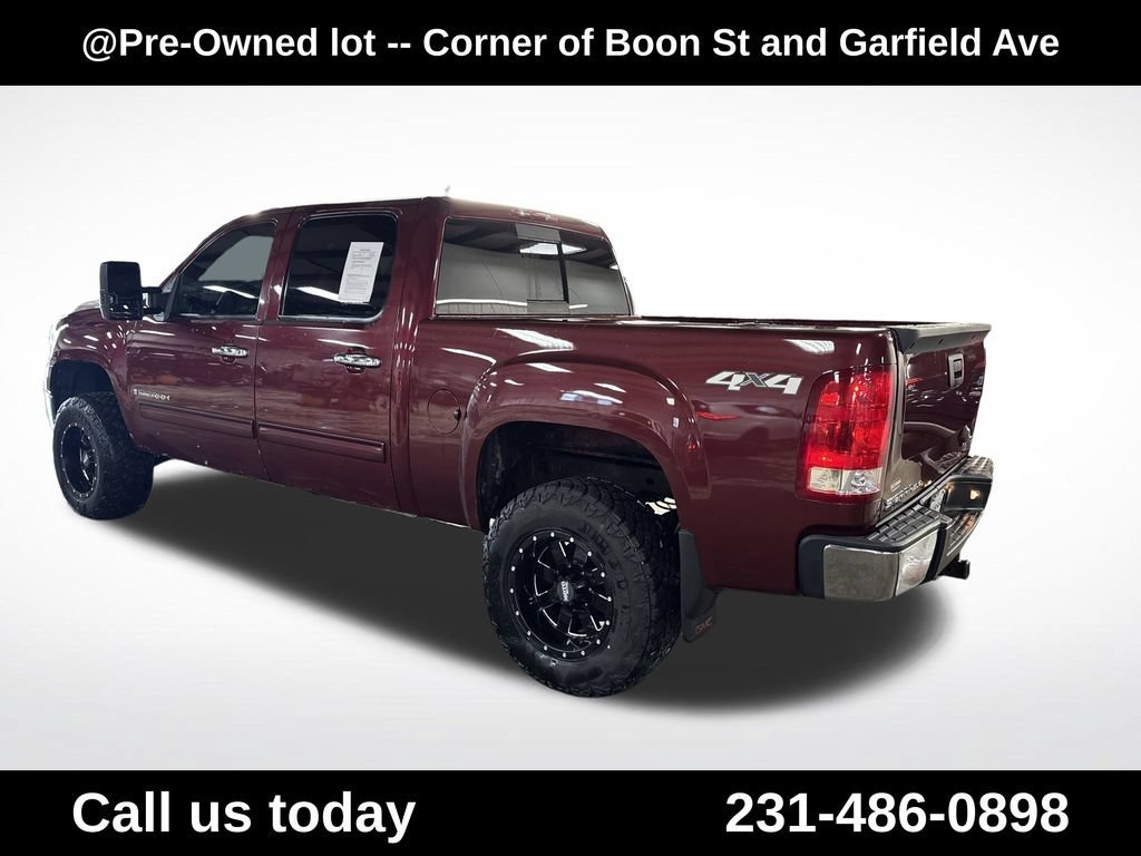 Used 2009 Sonoma Jewel Metallic GMC Work Truck image 3