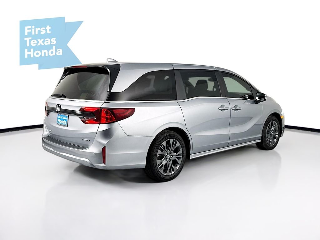 New 2026 Solar Silver Metallic Honda Touring image 7
