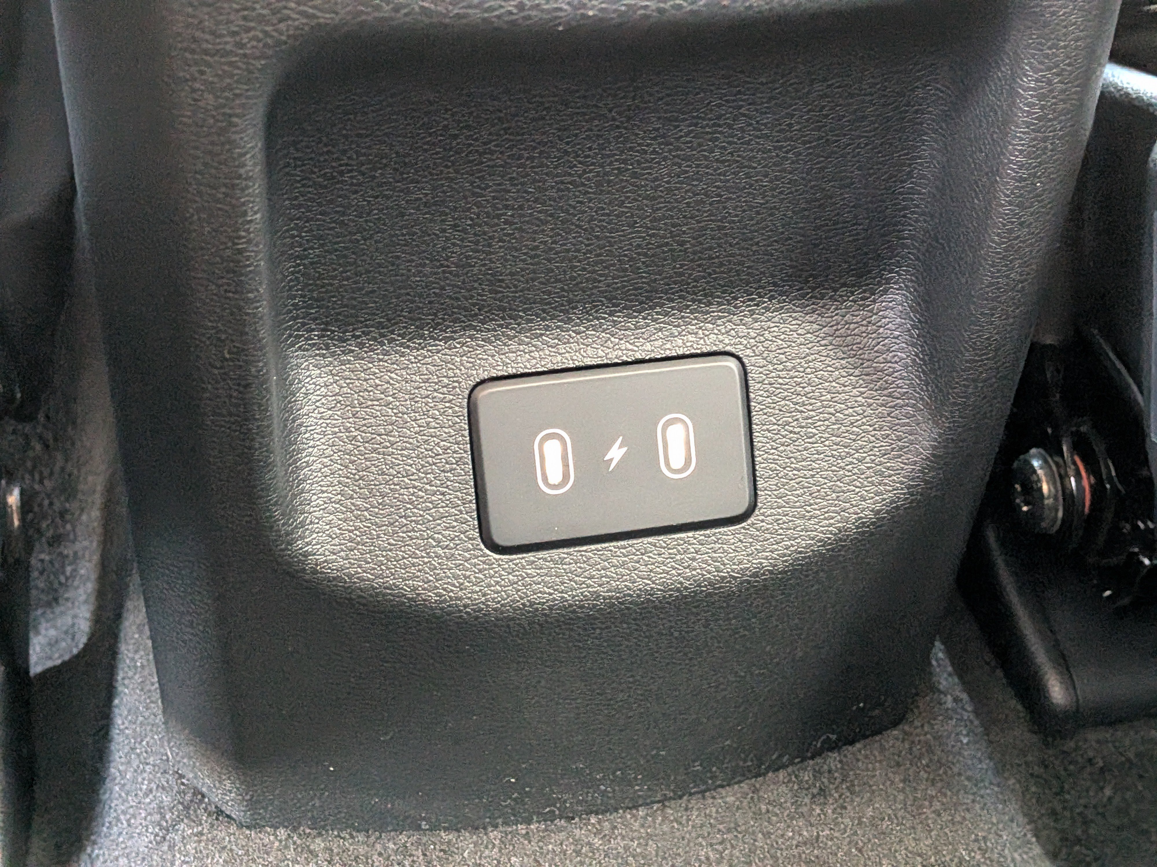 New 2026 Snow White Pearl Kia LX image 17