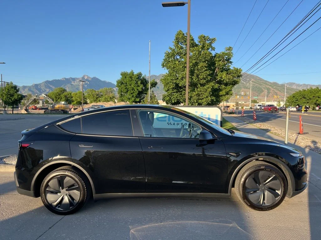 Used 2026 Black Tesla  image 7