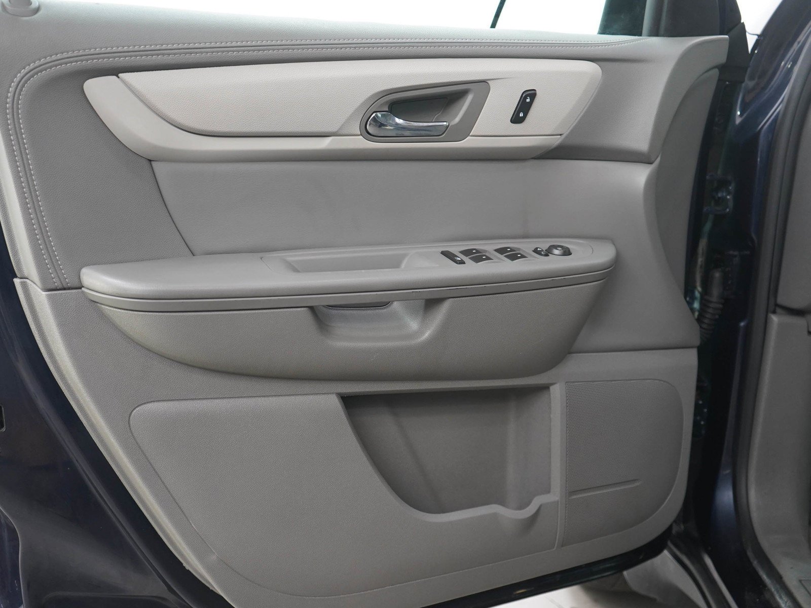Used 2017 Blue Velvet Metallic Chevrolet LS image 19