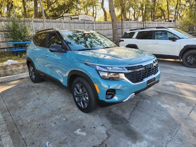 Used 2024 Blue Kia S image 1