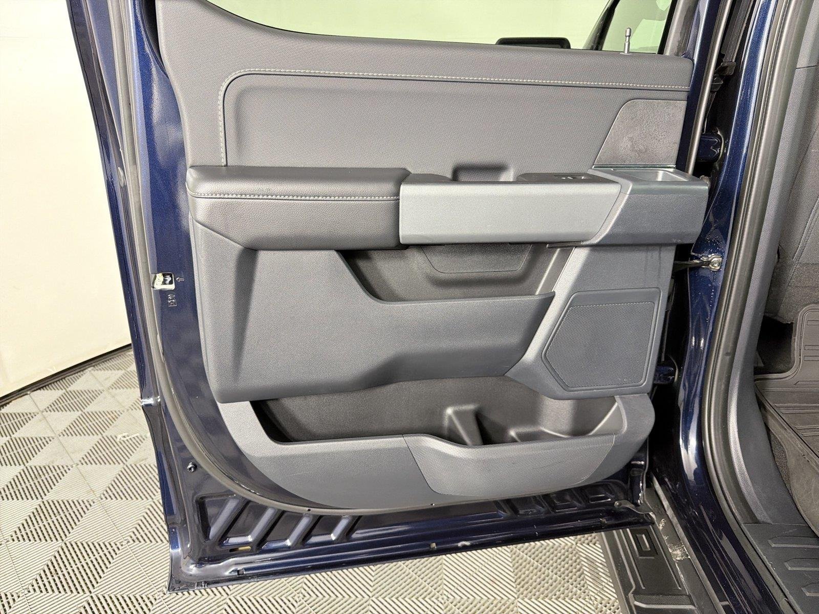 2025 Ford F-150 XLT - Photo 19
