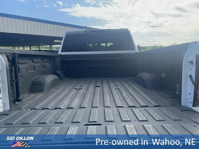 Used 2021 White Frost Tricoat GMC Denali image 5