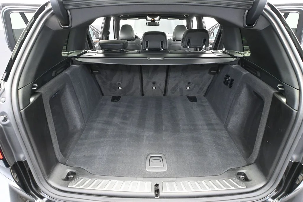 Used 2023 Black BMW xDrive30i image 41