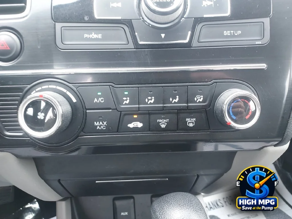 Used 2013 Silver Honda LX image 18