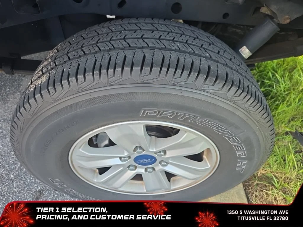 Used 2020 Blue Ford XLT image 8
