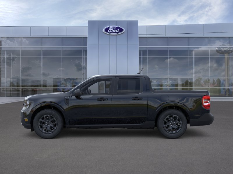 New 2026 Shadow Black Ford XLT image 15