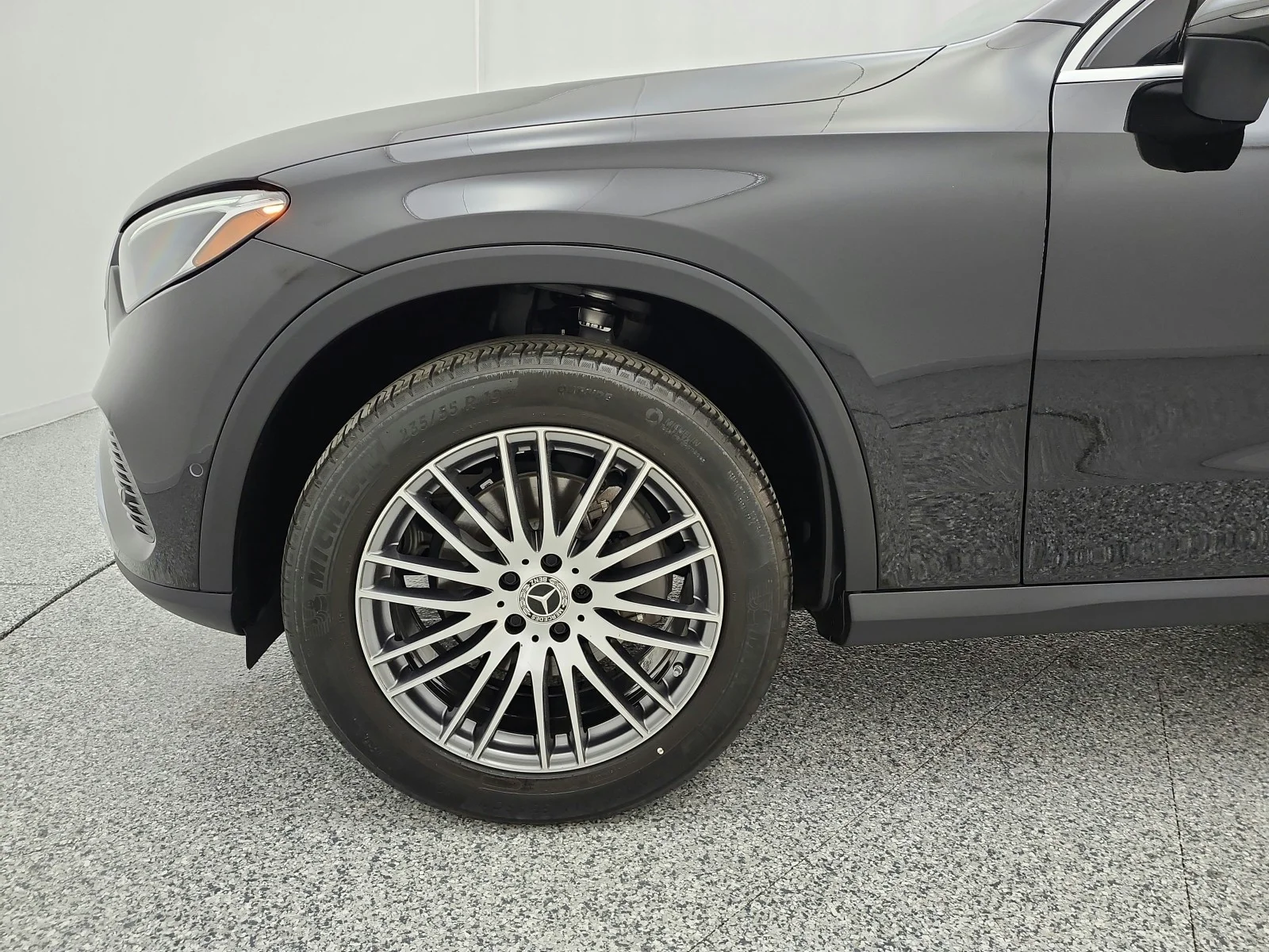 Used 2024 Black Mercedes-Benz GLC 300 SUV image 17