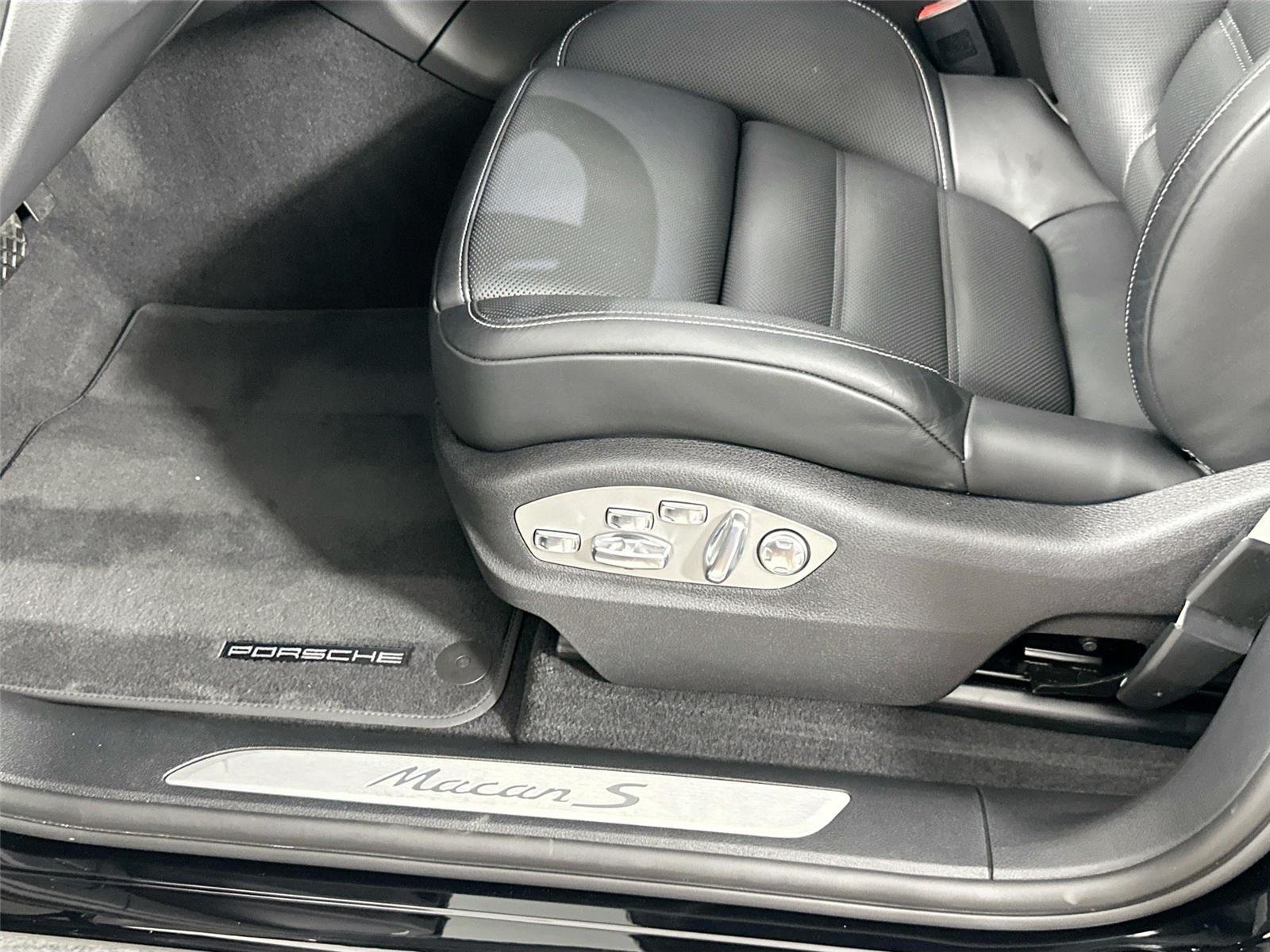 Certified Used 2025 Black Porsche  image 34