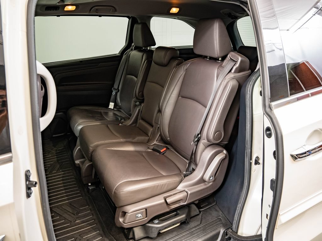 Used 2019 White Diamond Pearl Honda Elite image 49