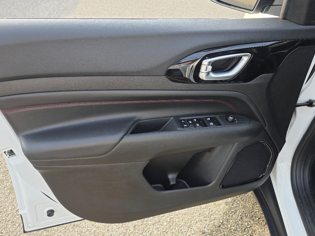 Used 2025 Bright White Clear Coat Jeep Trailhawk image 31