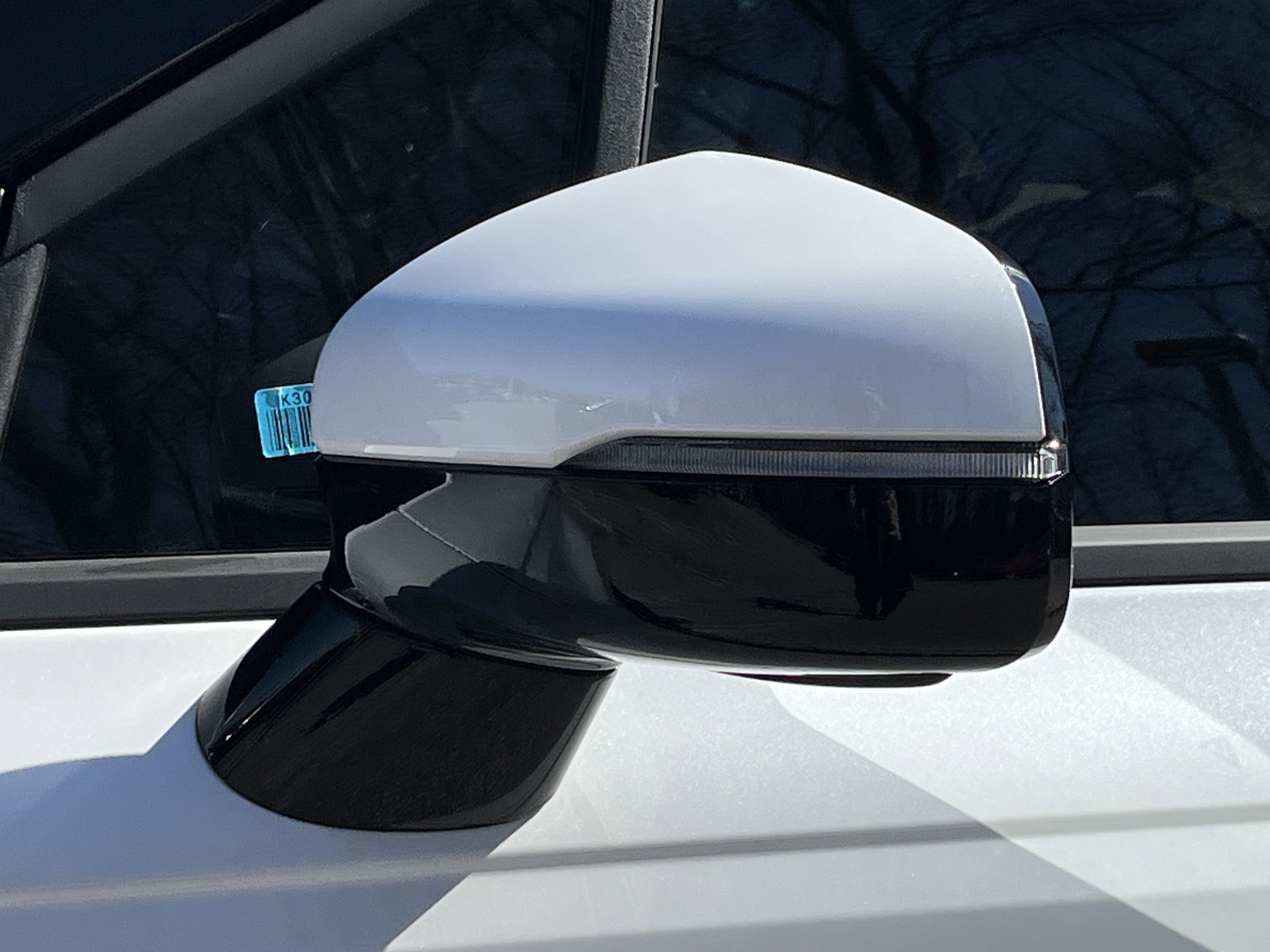 New 2026 Snow White Pearl Kia EX image 32