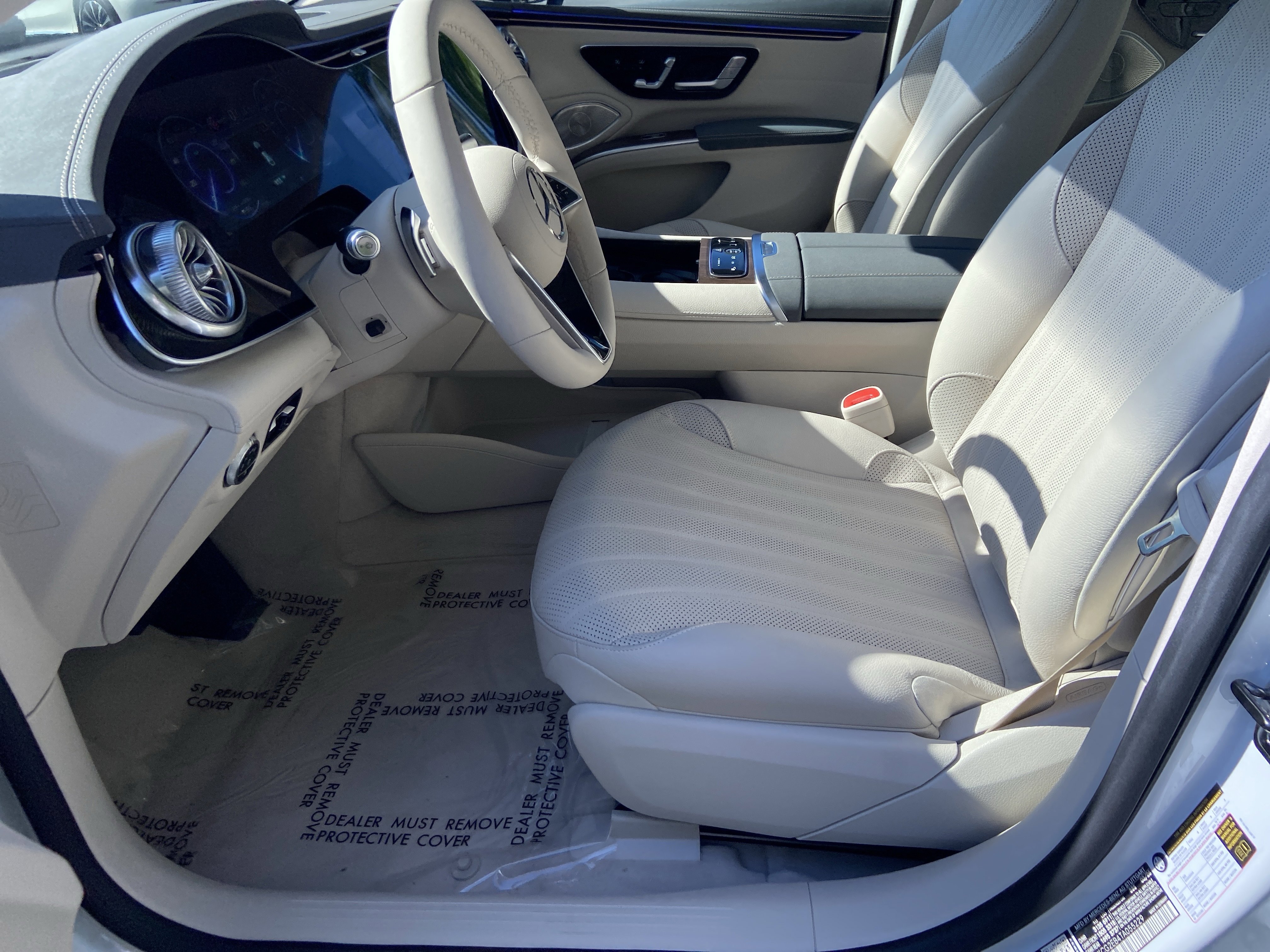 New 2026 MANUFAKTUR Moonlight White Metallic Mercedes-Benz EQS 450 4MATIC® Sedan image 20
