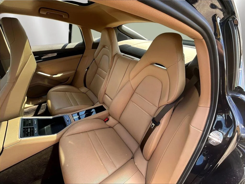 Used 2020  Porsche 4S image 22