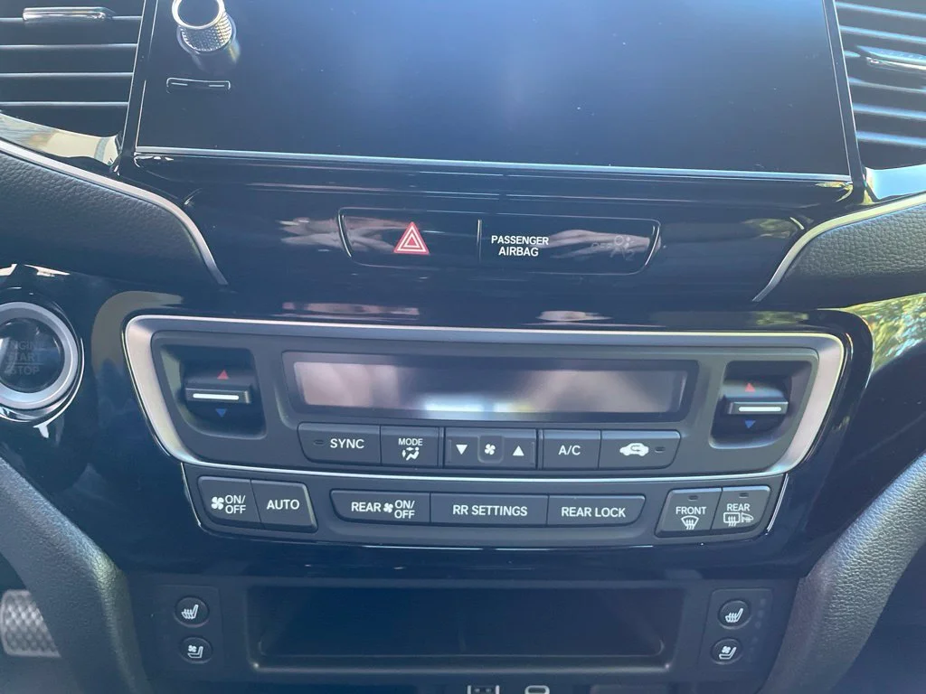 New 2026 Sonic Gray Pearl Honda Black Edition image 17