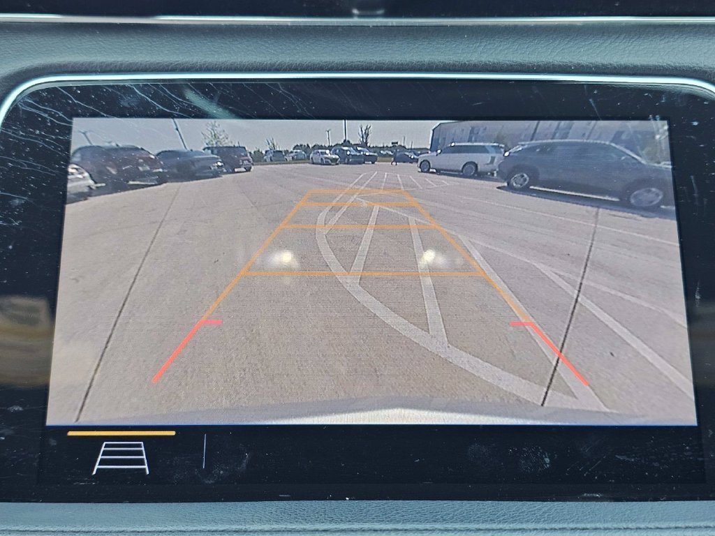 Used 2019 Silver Cadillac Sport image 34